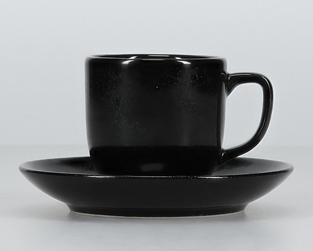 Before Ceramic & Tableware Retouching