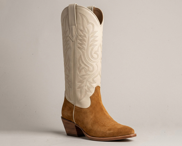 Shoe Photo Retouching – before example: Two-tone Cowboy Boot Retouching